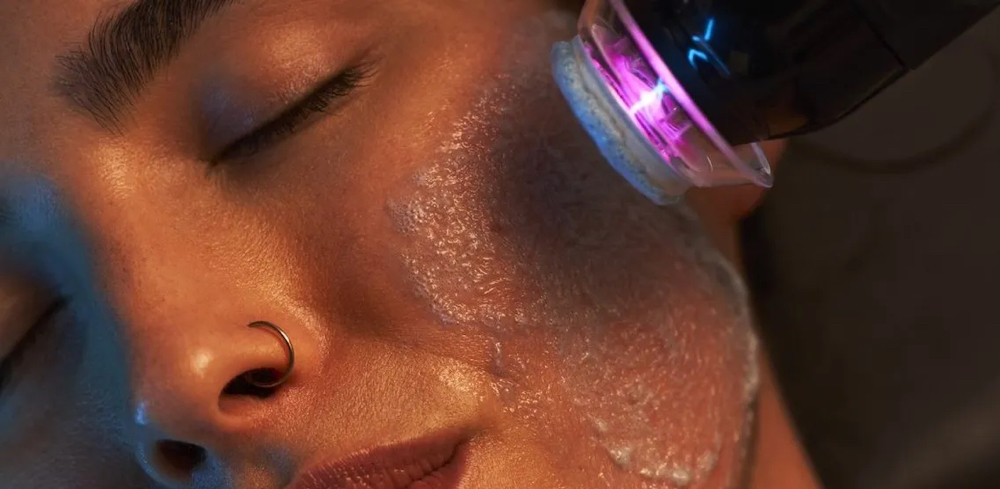 Glo 2 Classic Facial