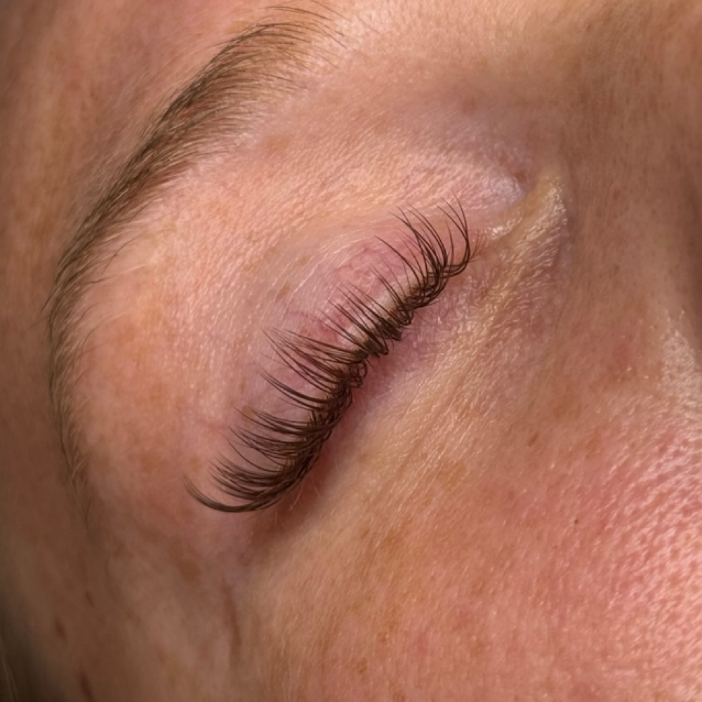 Brown Classic Fill at MM Lashes in Mayfield, KY
