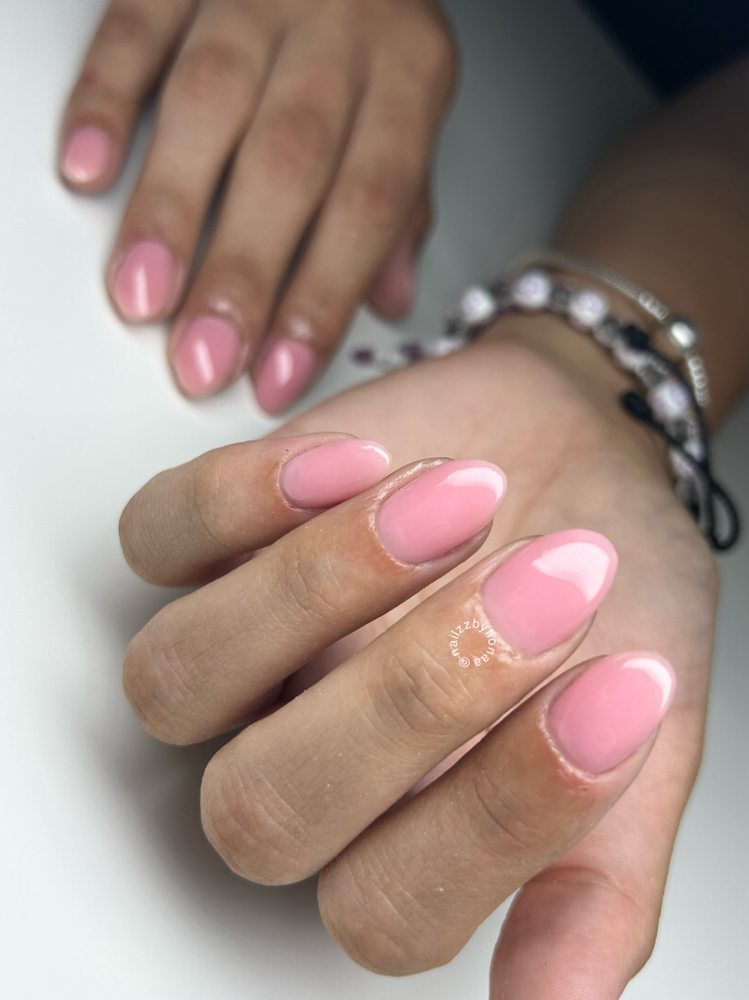 Structured Gel Mani
