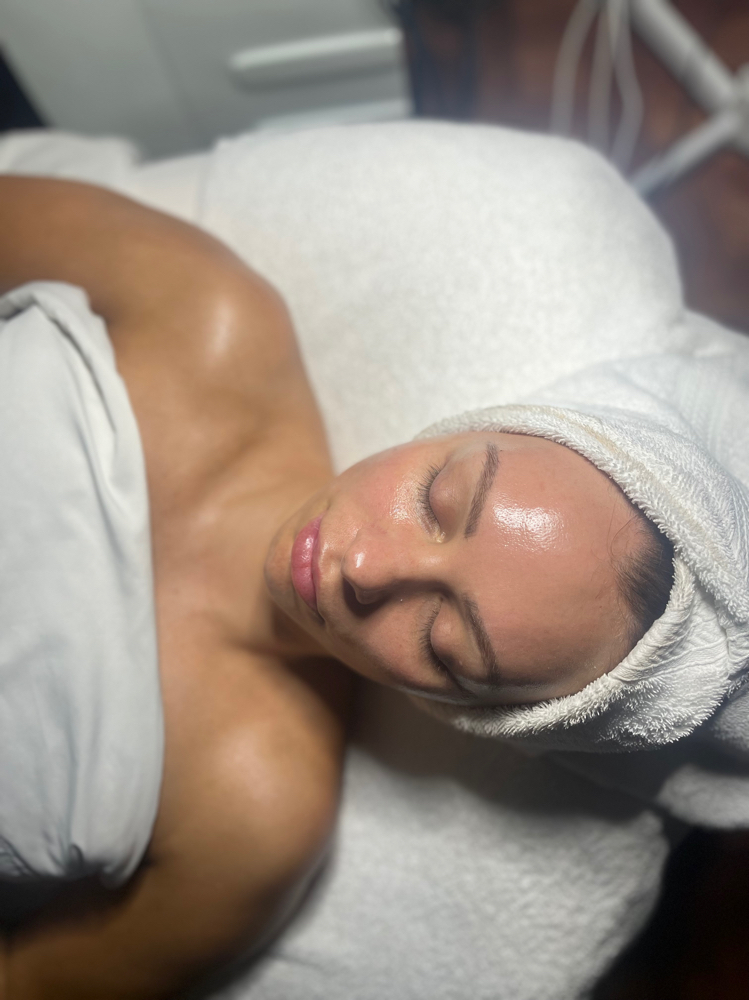 Hydrating Facial