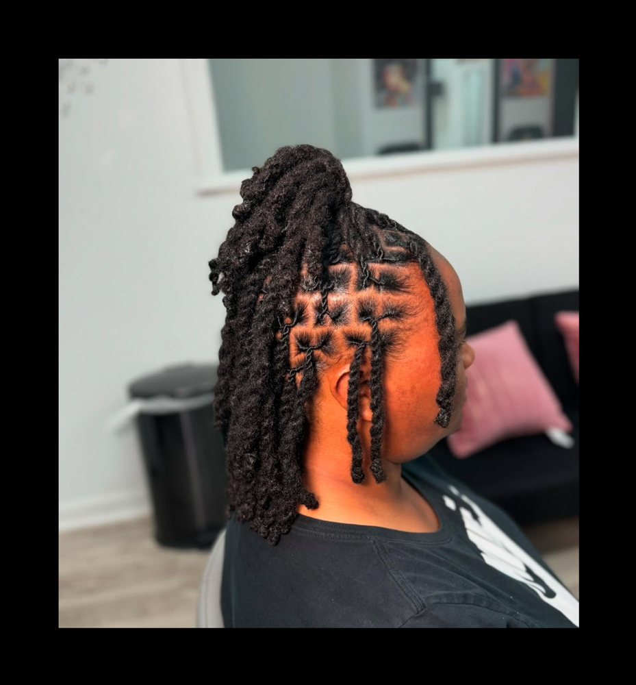 Short Twostrand Twist at Exquisite Locs by Chrissy in Memphis, TN