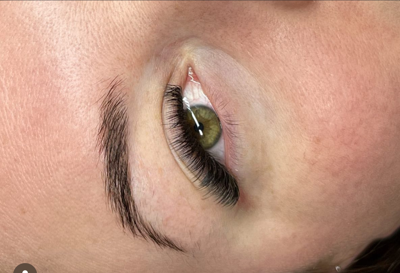 Full set "Beyond Classic" lashes