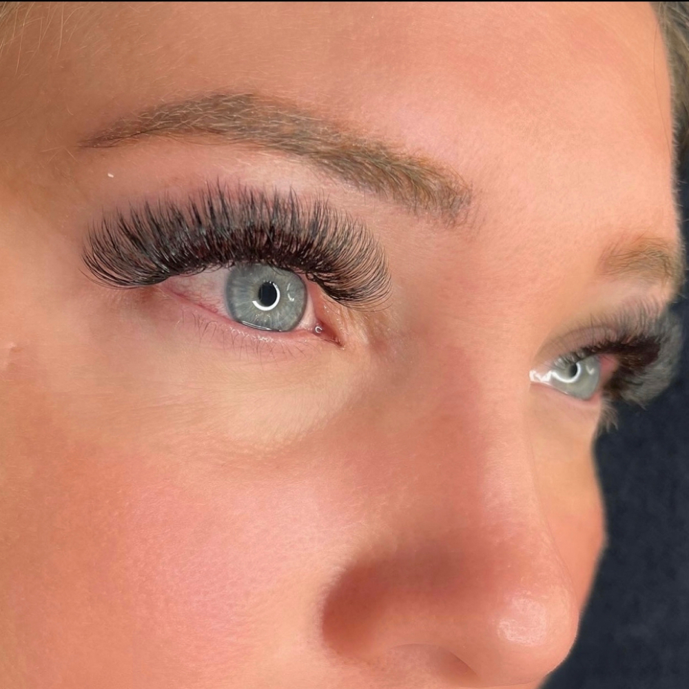 ☘️March Full Lash Set Special at Kit’s Lash & Skin Studio at Soleil Spa in Pleasant Grove, UT