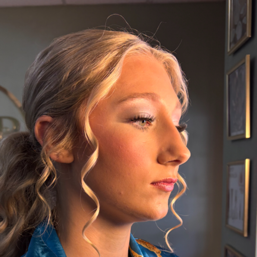 Travel Hair And/or Makeup at Emmas Beauty Bar LLC in Laurel, MS