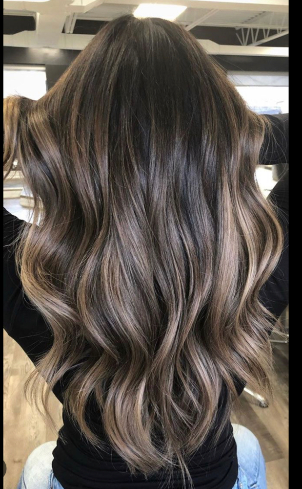 Roots + Gloss Toner+Blowout