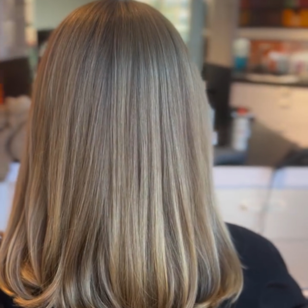 The Dual Refresh: Root & Gloss Sess at Dirigo Beauty in Portsmouth, NH