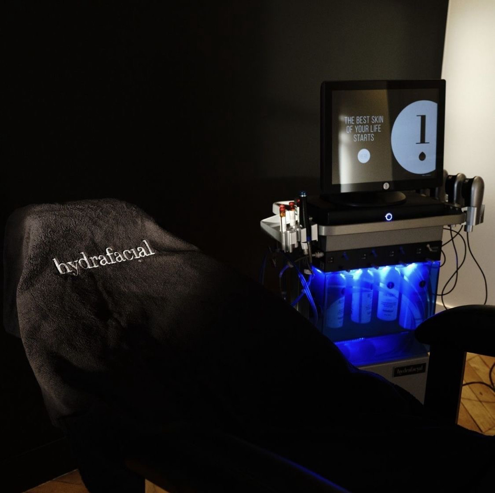 Back HydraFacial