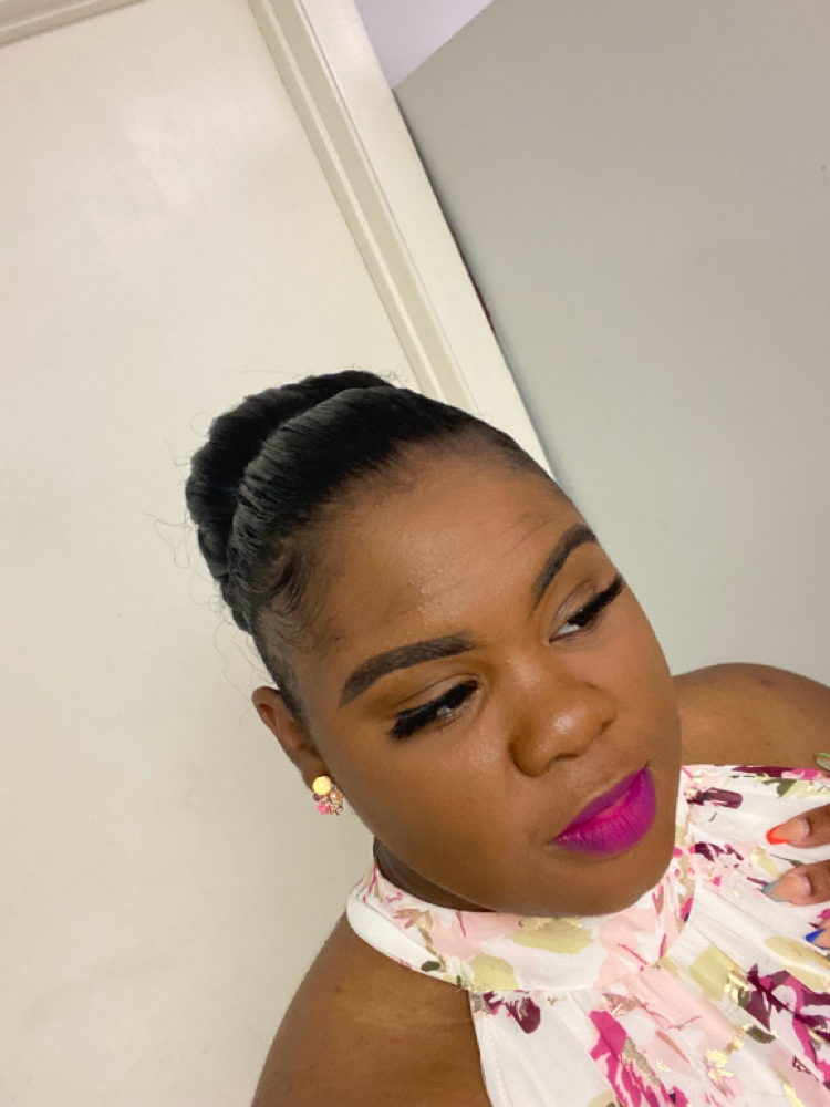 Natural Makeup With A Bold Lip at ChellyGlam