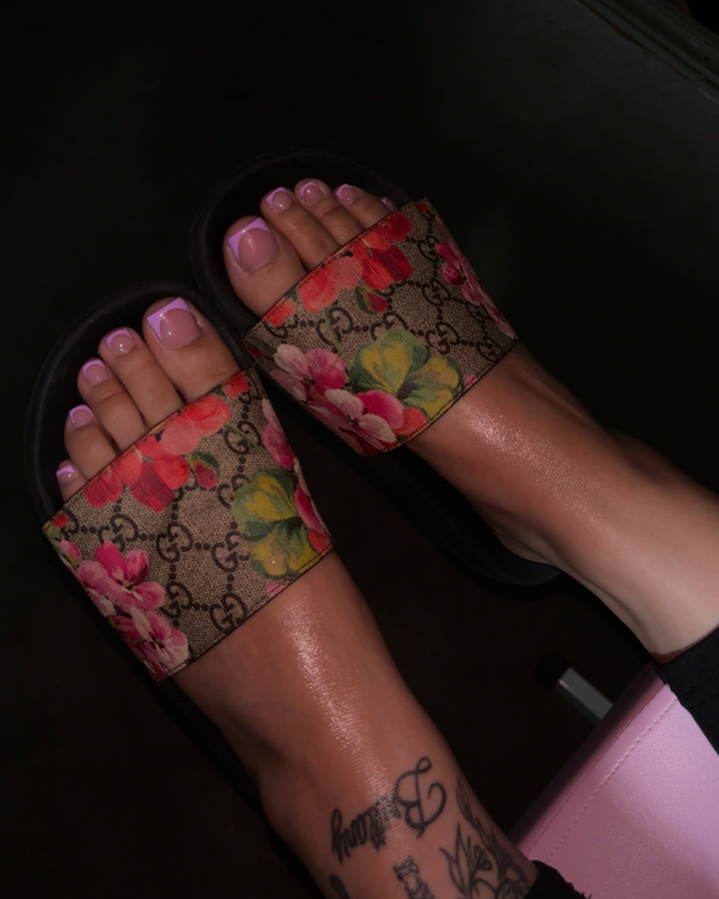 Acrylic Toes Only (Dry Pedicure)