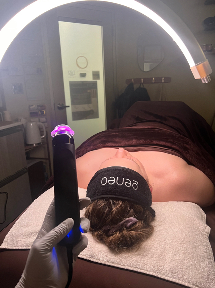 Meraki Signature Glo2Facial