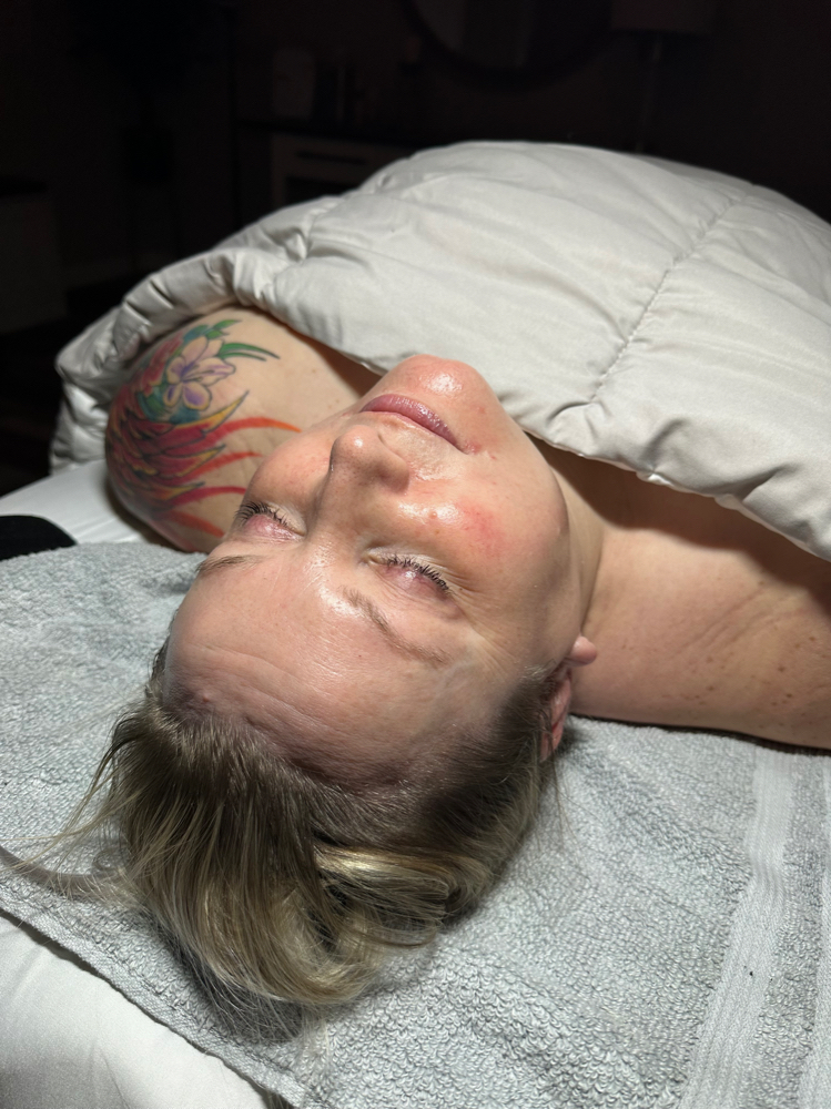 Premium Hydrodermabrasion Facial