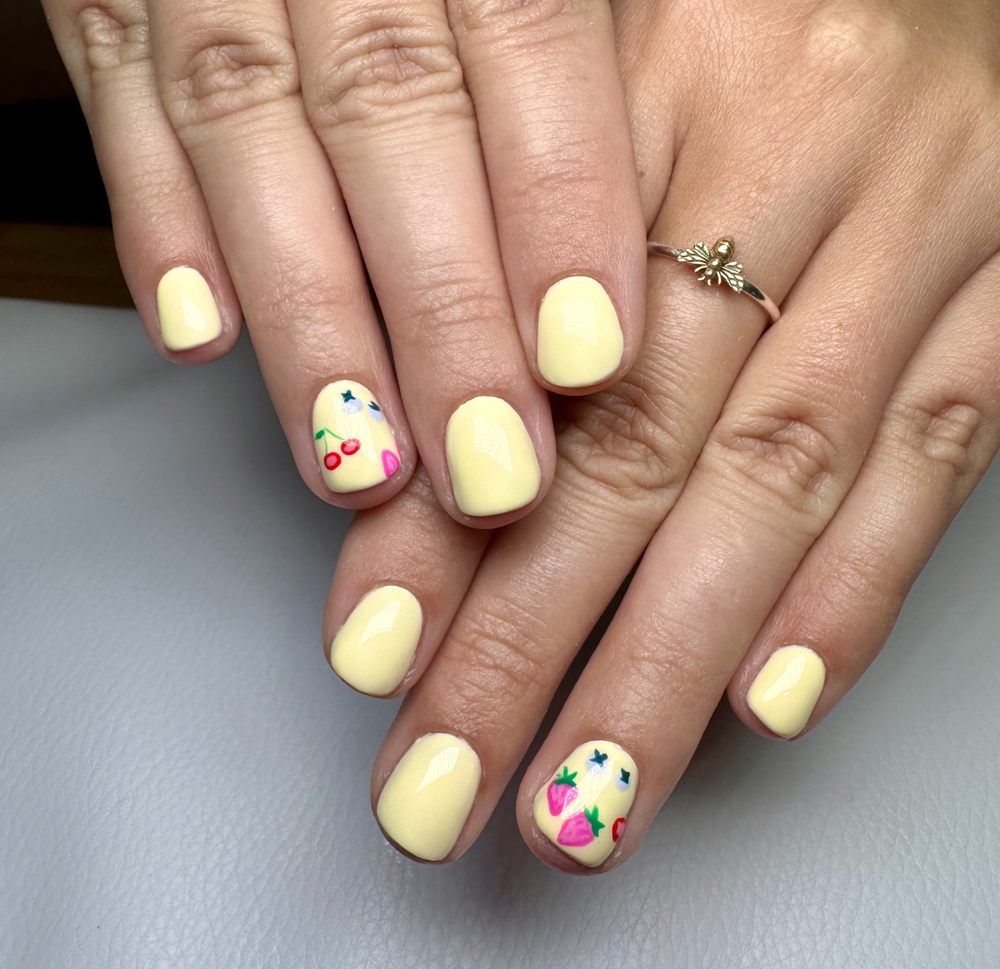 Luminary | 2 Nails With Art