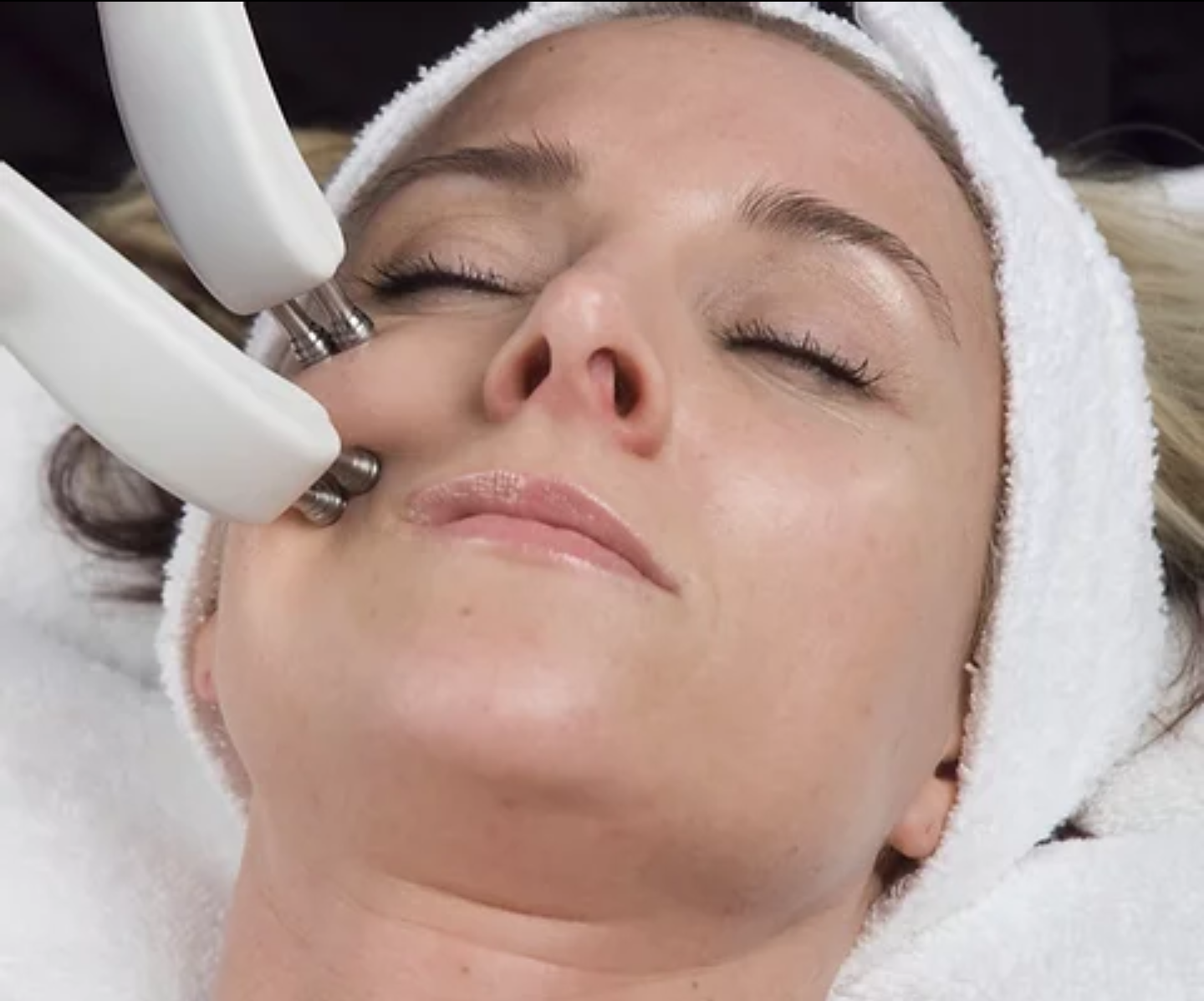 Microcurrent Facelift Facial Weekly