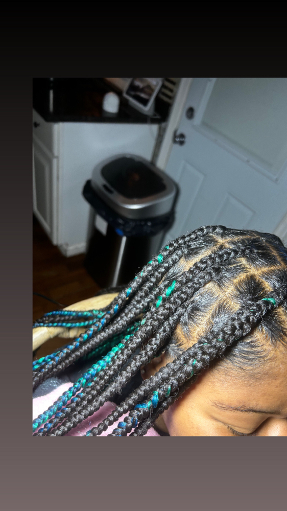 Medium Large Knotless