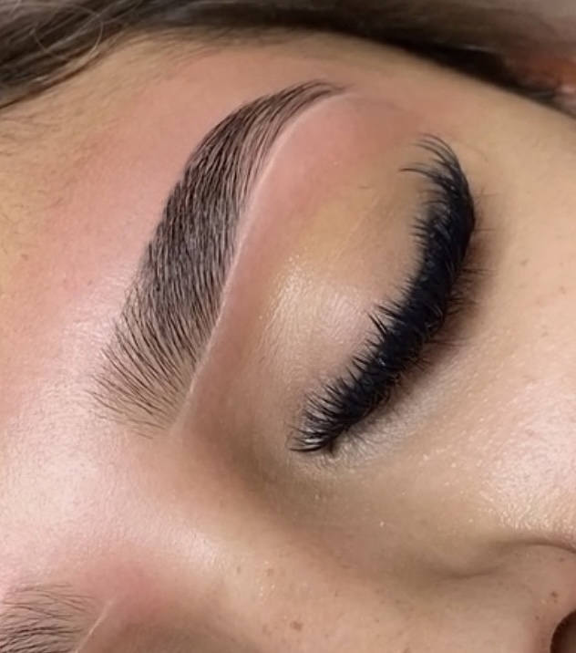 Brow Wax Treatment