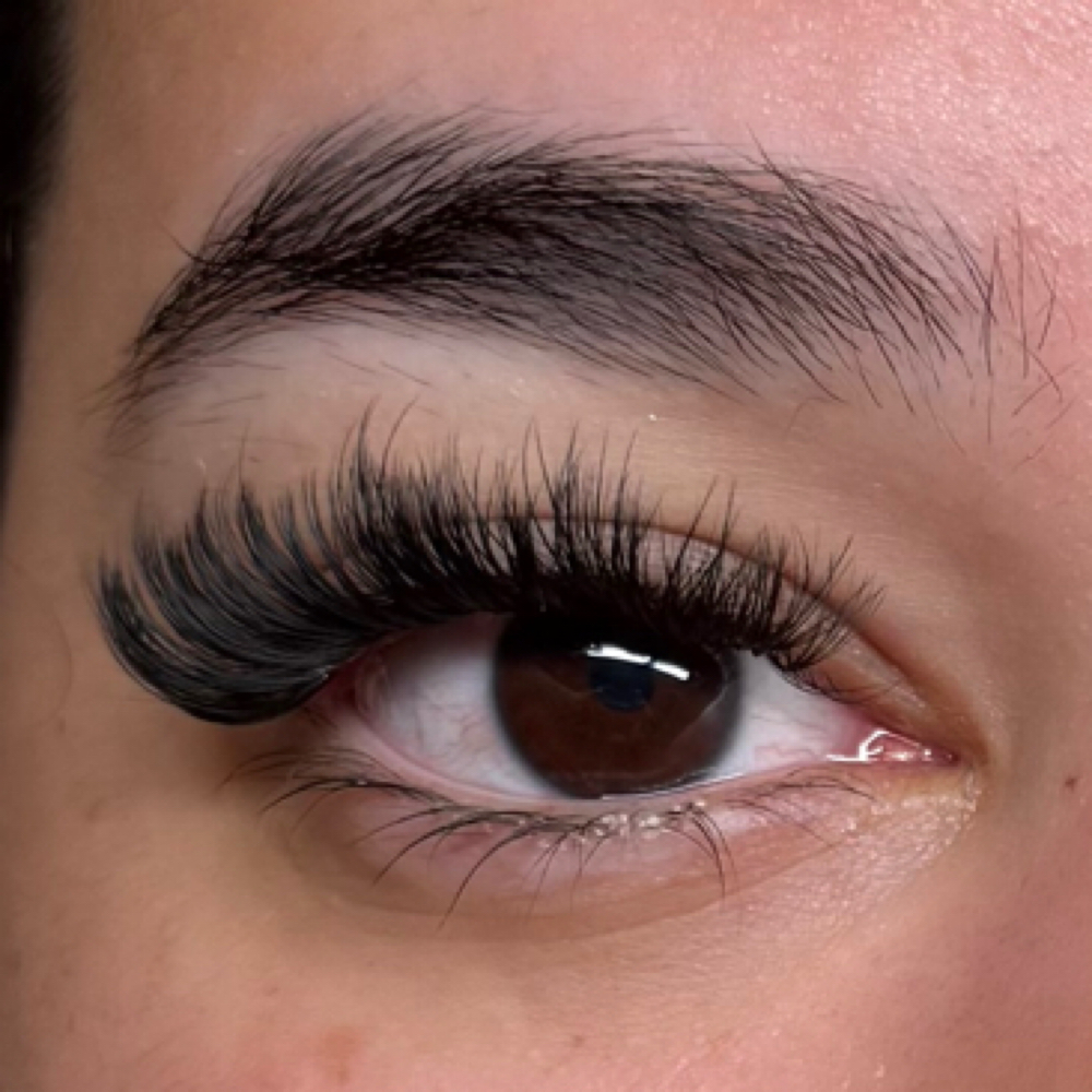 HYBRID FULL SET at The Lash & Beauty Lounge LLC in Pearland, TX