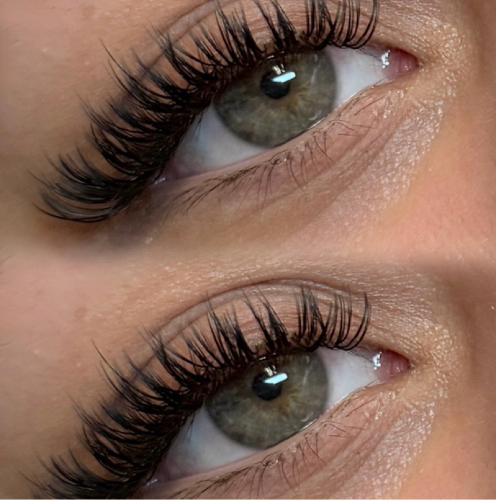 Any Full Set Eyelash Extensions-Les at MicroBaddie Co. in Chicago, IL