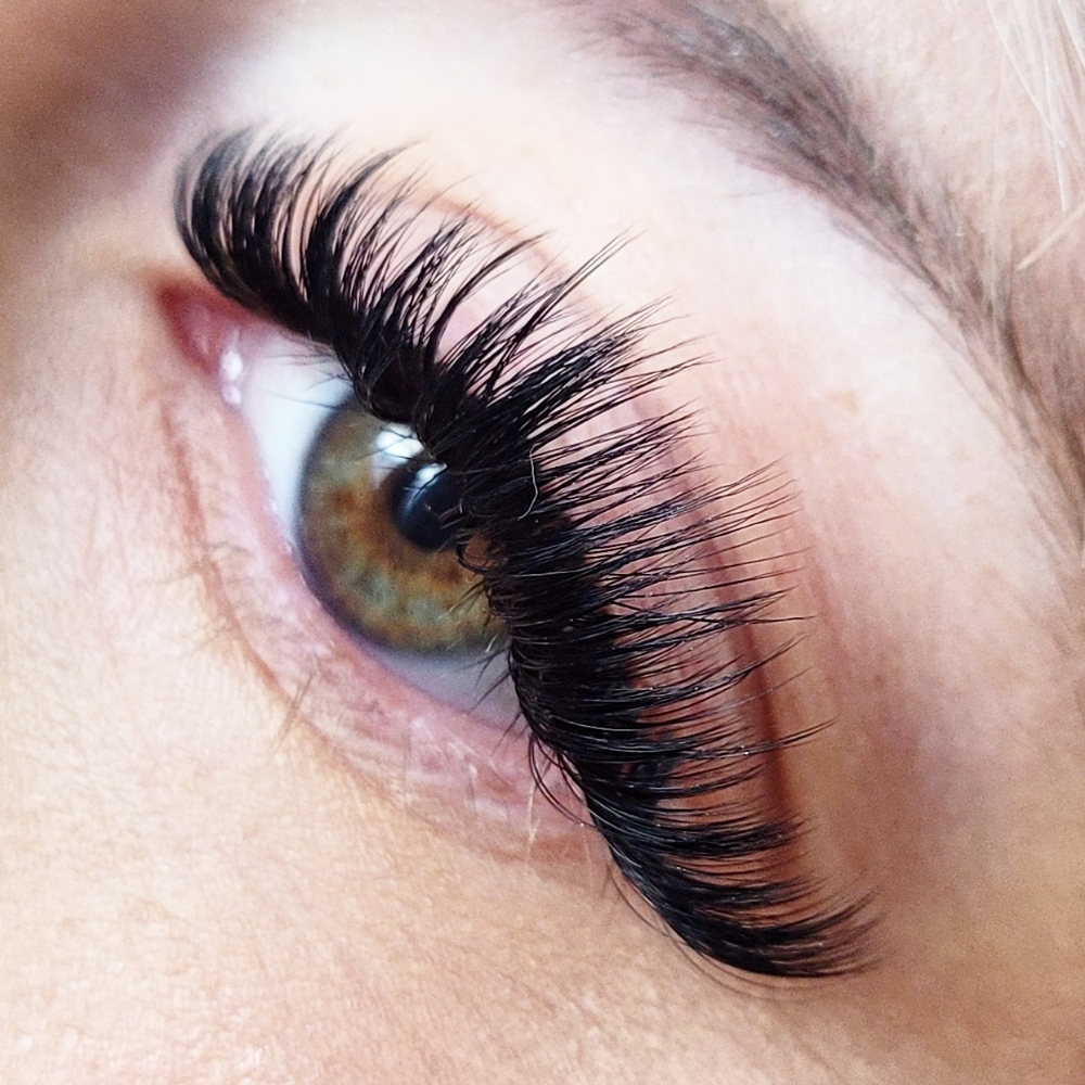 FOREIGN REFILL at Lashes By Shelby Quinn in Brighton, CO
