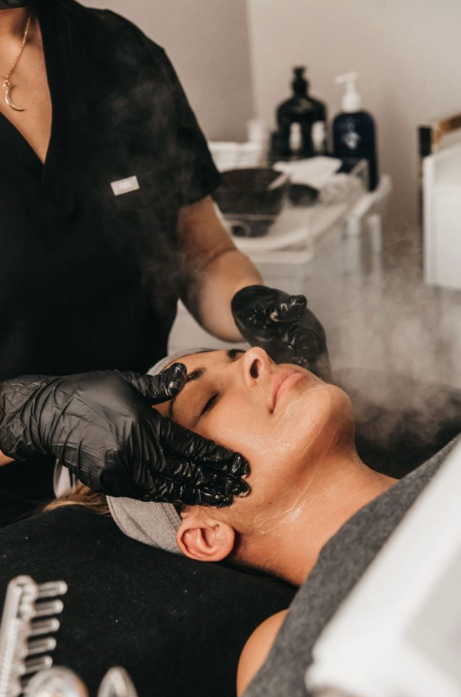 Relaxing Basic Facial
