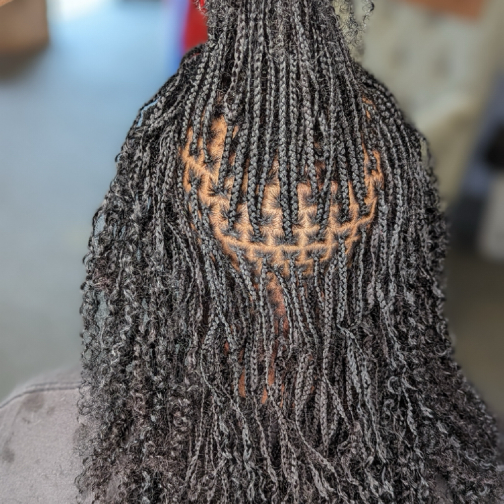 Micro Braids/twist Extensions at Queen of knotless‼️👑 in Warren, MI