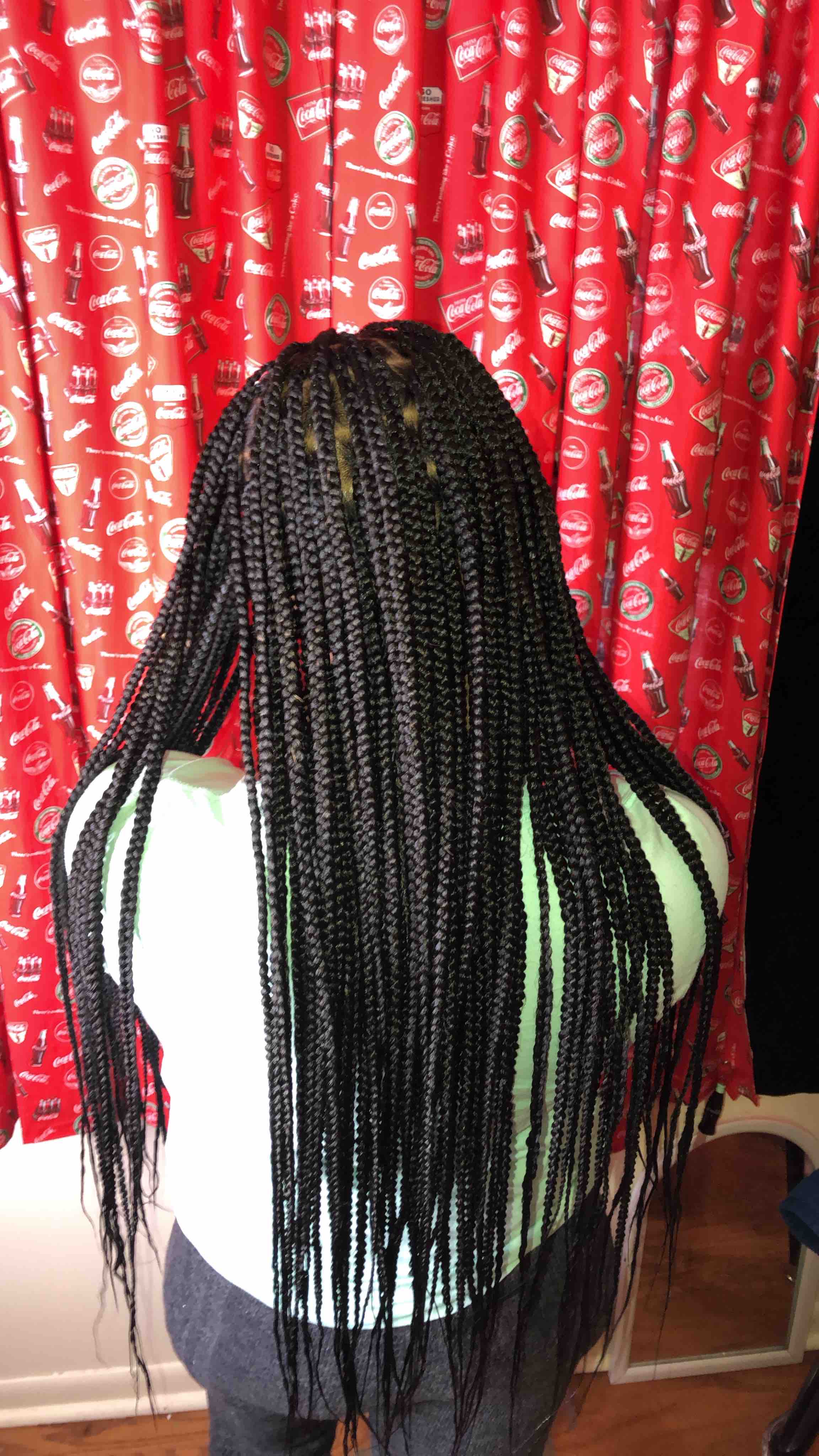 Medium Knotless Braids