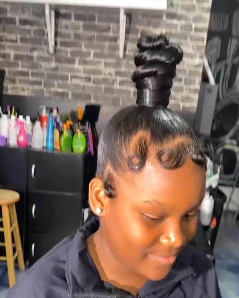 SLEEK UP-DO BUN