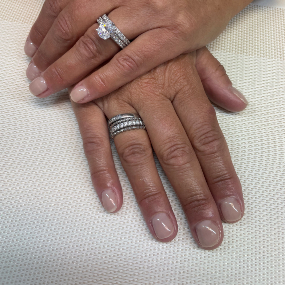 Gel Manicure: No Art at KC Nails & Spa in Washington, PA