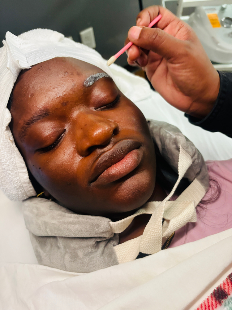 Precision Brow Wax