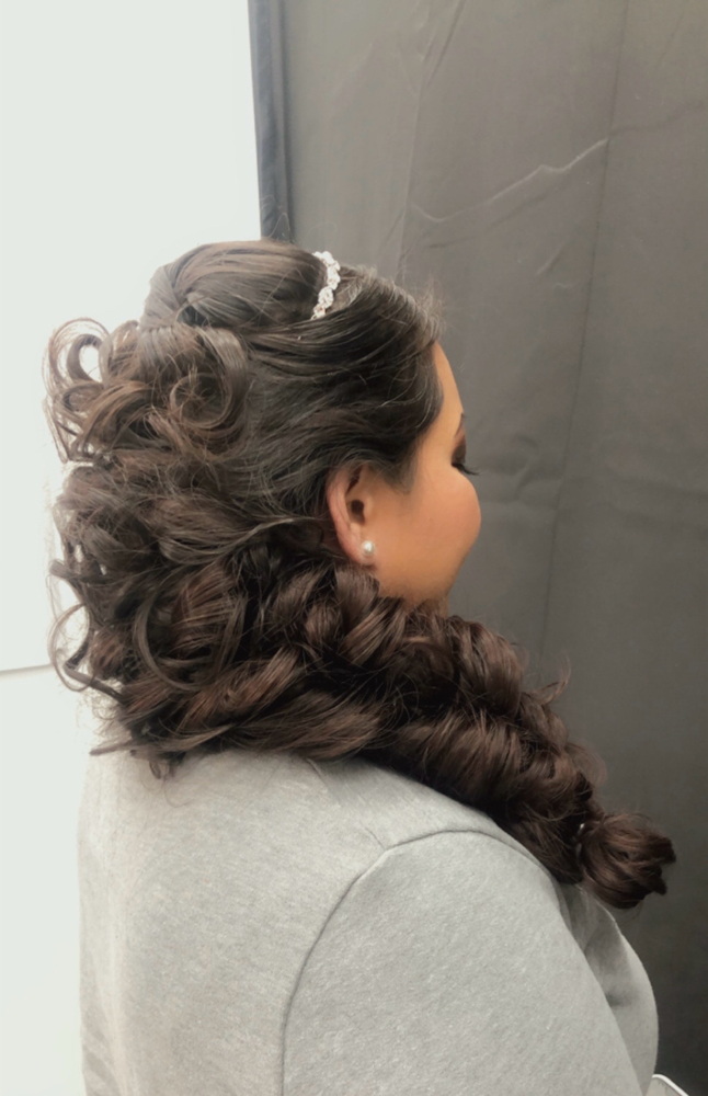 Styling/Updo at Guahan Colorist in Charleston, SC