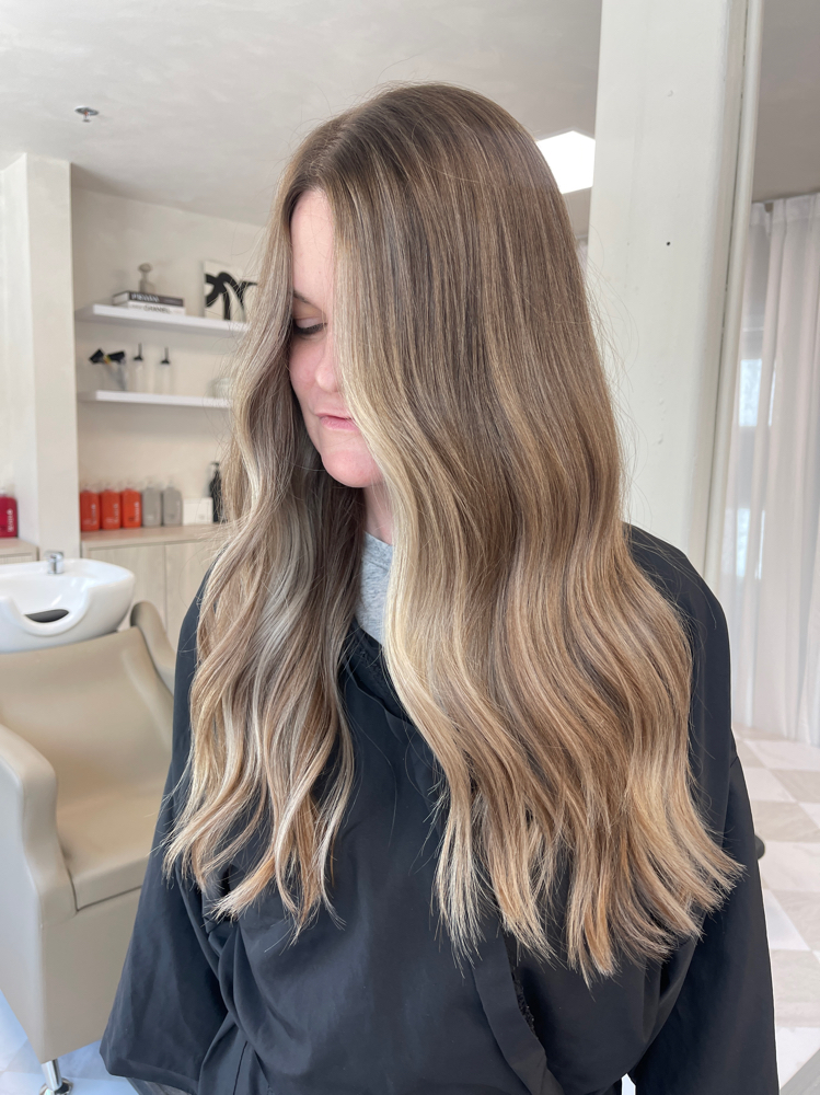 Mini Custom Blonding at Luxe and Mane Co in Spring, TX