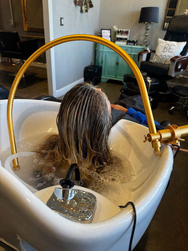 Cosmic Roots HeadSpa