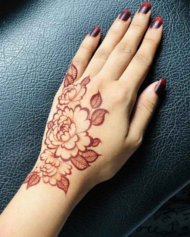 Summertime Henna Tattoo / Eid Henna