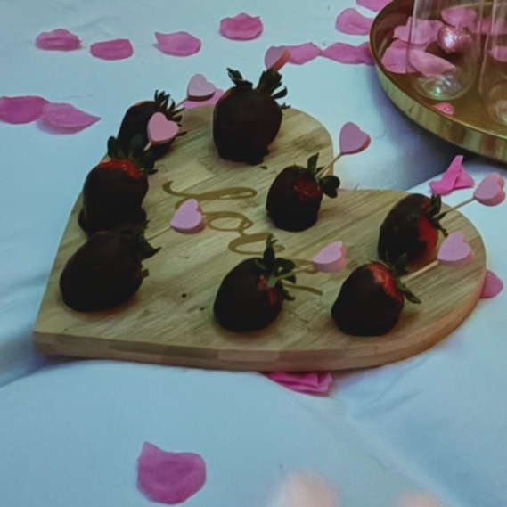 Couples Balance Retreat at Hola Bella! Beauty Bar in Commerce City, CO