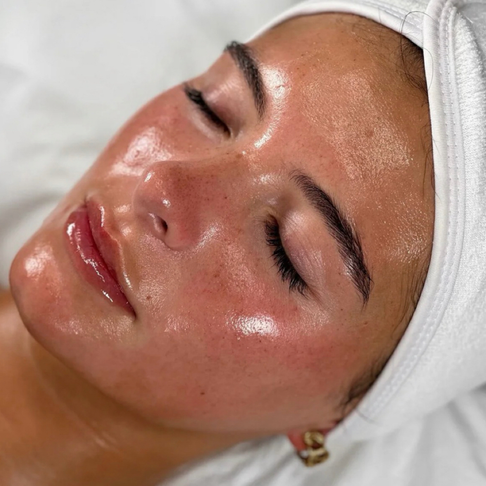 Signature Custom Facial at Bare Beauty Esthetics LLC in Pasadena, TX