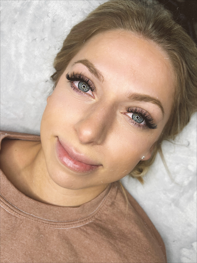 Volume Full Set Lash Extentions