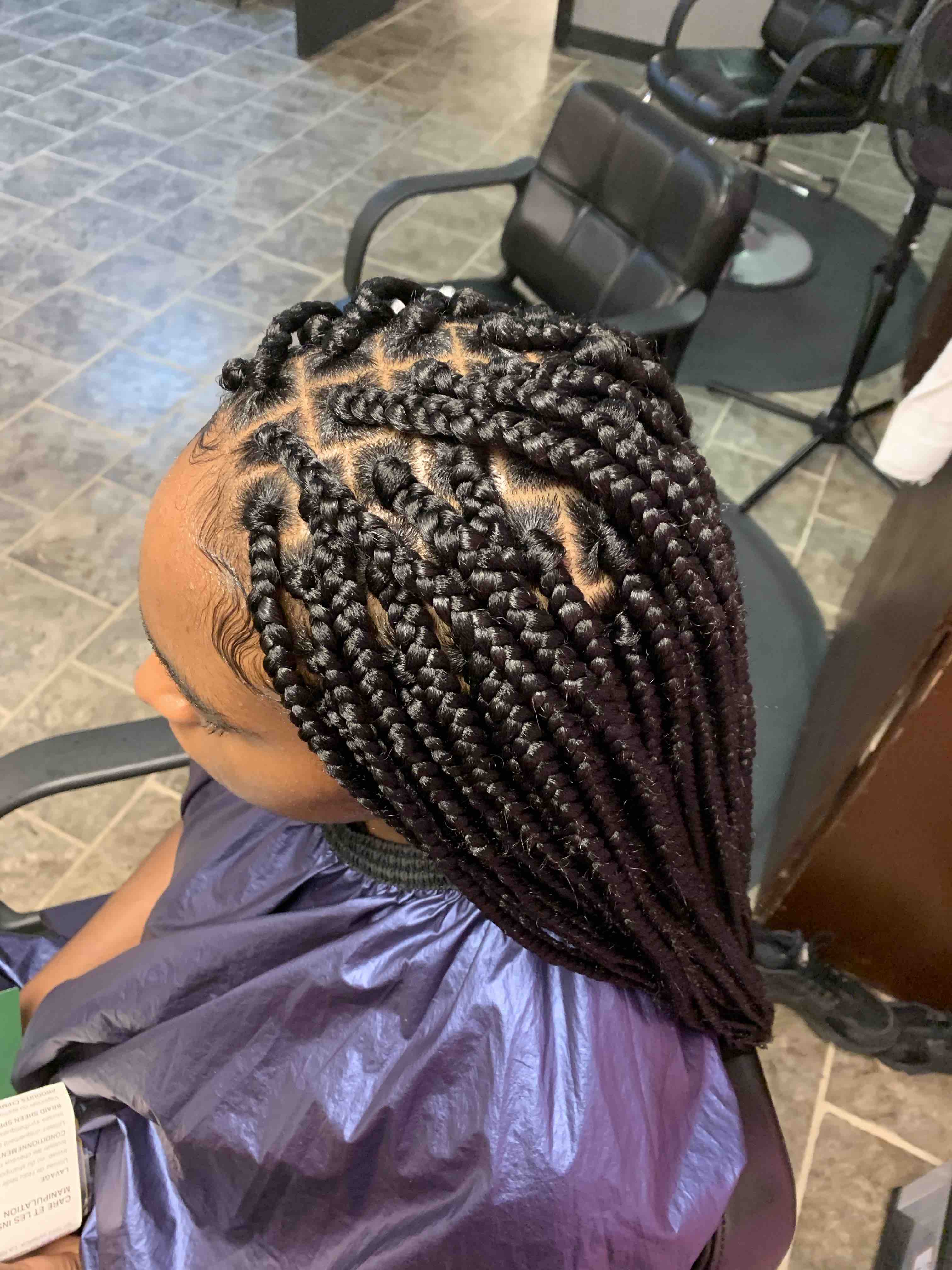 Small/mediumBoxBraidsLong