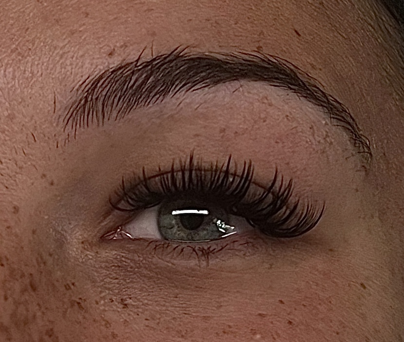 Short Light Wispy Volume Full Set