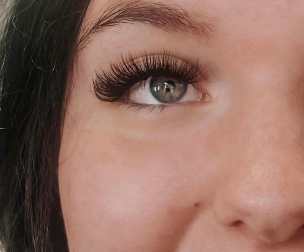 3 Week Eyelash Extension Fill