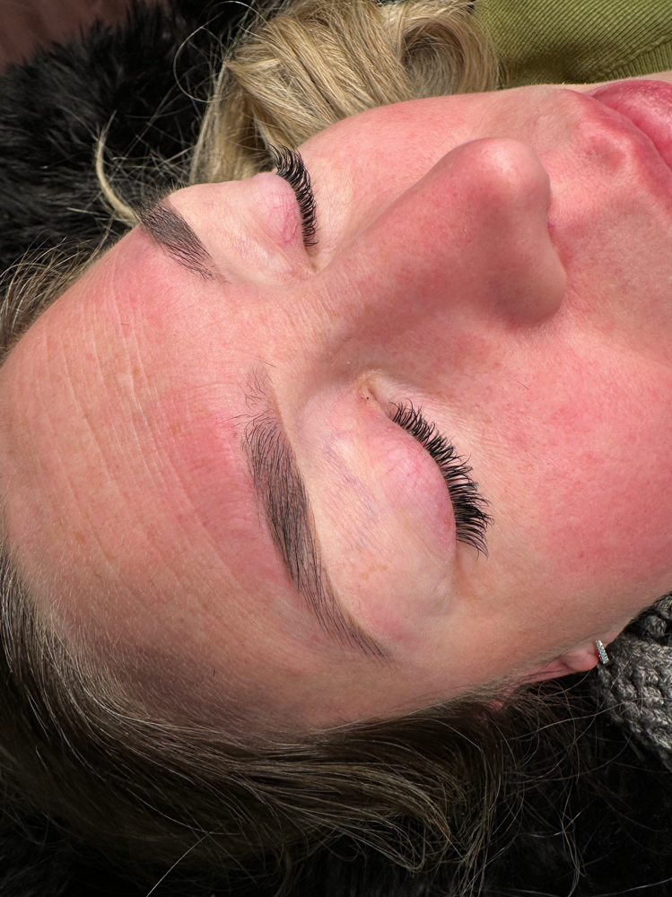 Eye Brow Wax & Tint