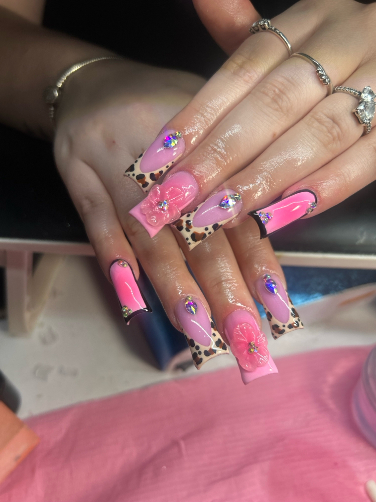 Short Freestyle Nails