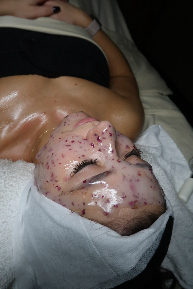 Signature Facial (Returning Client)