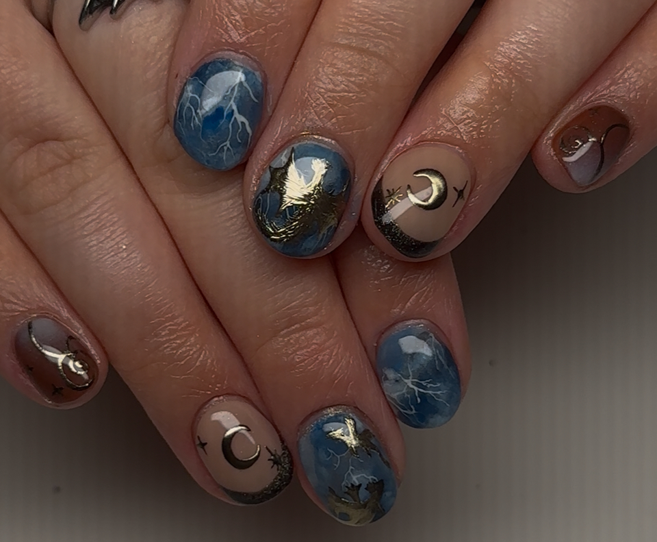 Luminary (Builder Gel) Mani