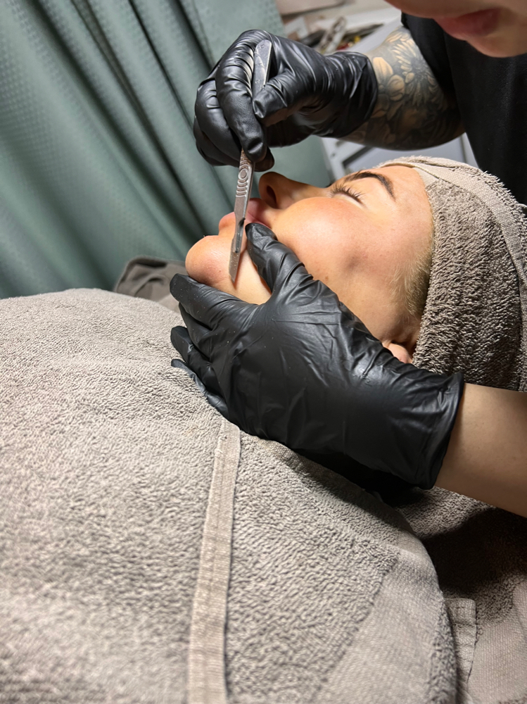 Derma-Plane Facial