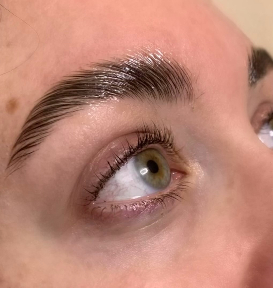 Brow enhancing