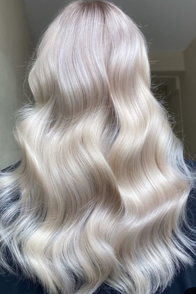 Scalp Bleach Retouch With Carina
