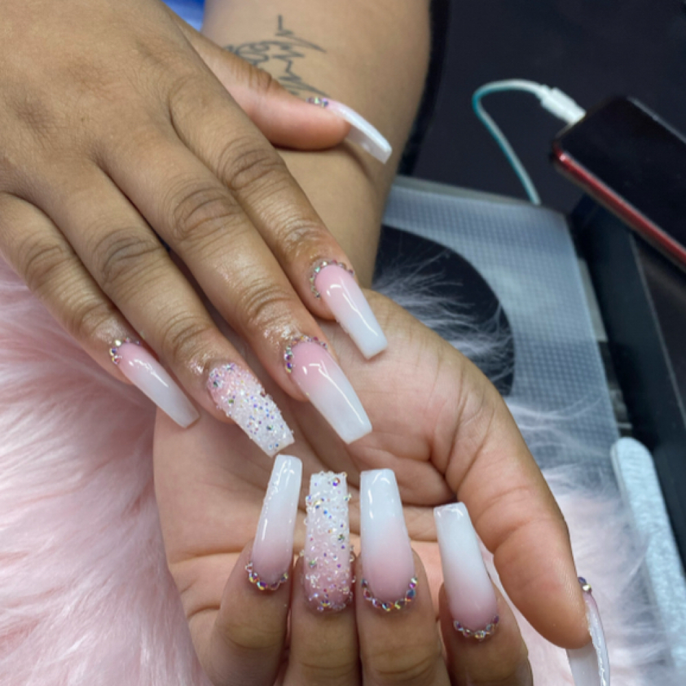 Diamonds at Amyz Nailz in Nashville, NC