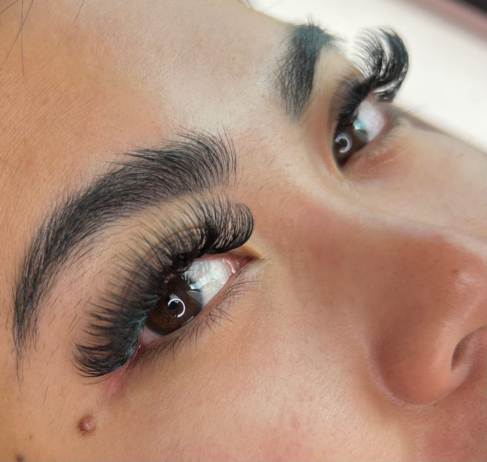 Full Set Hybrid Lashes