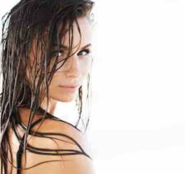 Women Shampoo.Wet/DryCut