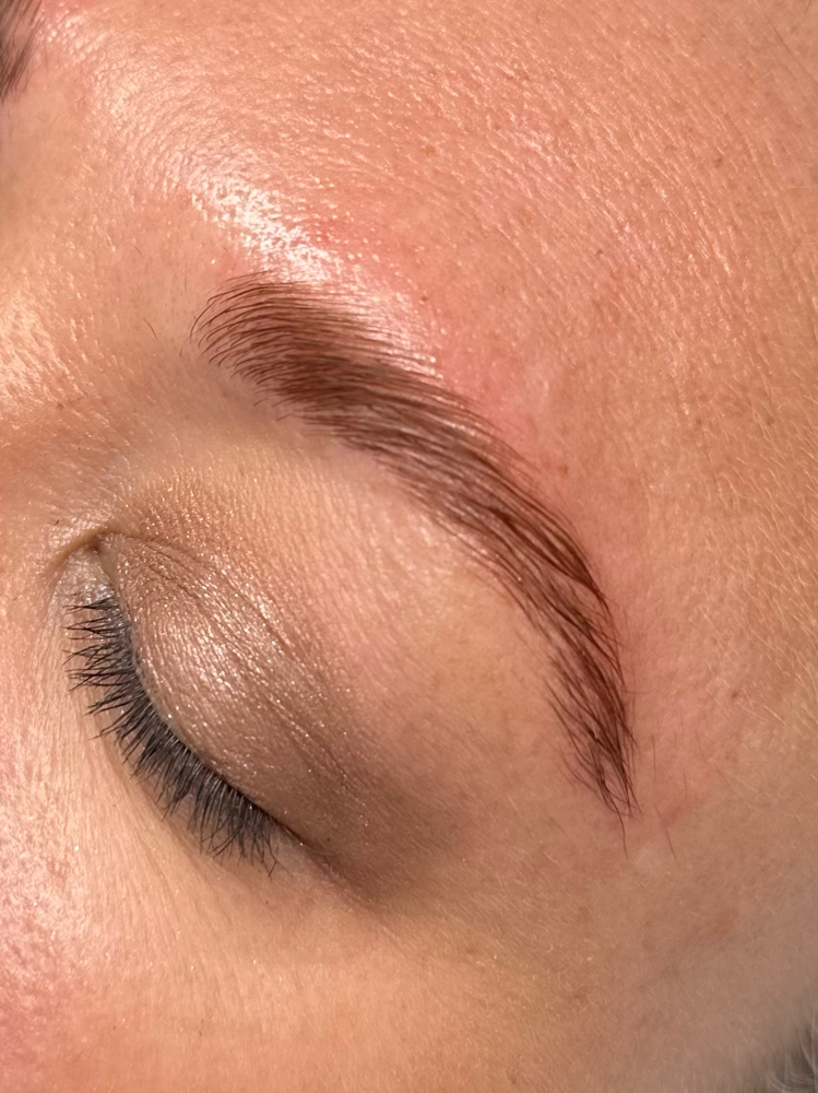 Brow lamination + tint