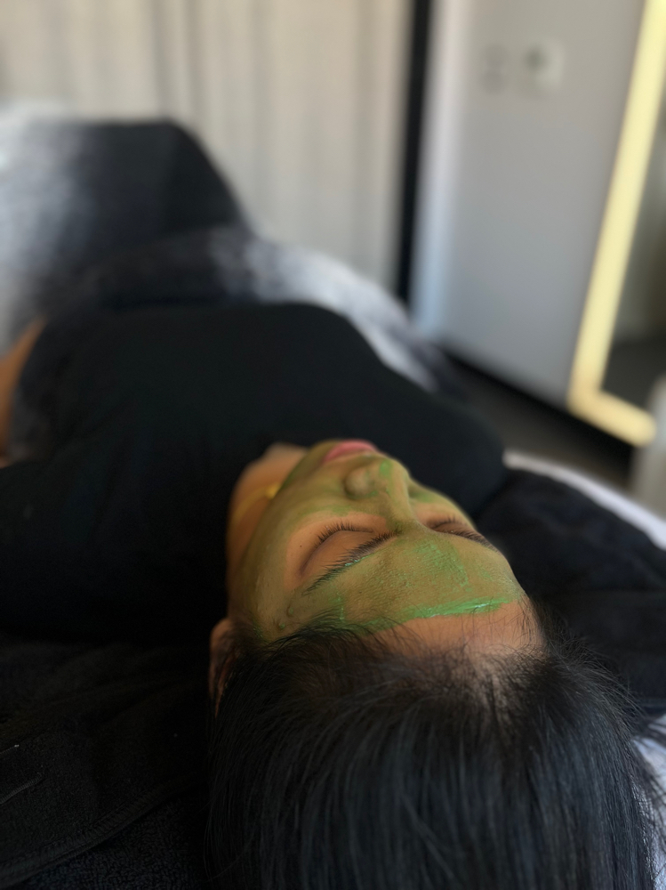 Signature Facial